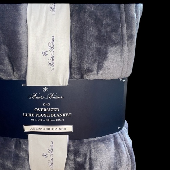 Brooks Brothers Other - 🎉HP🎉~BROOKS BROTHERS King Luxe Plush Blanket 🛏️ NWT! Slate blue color